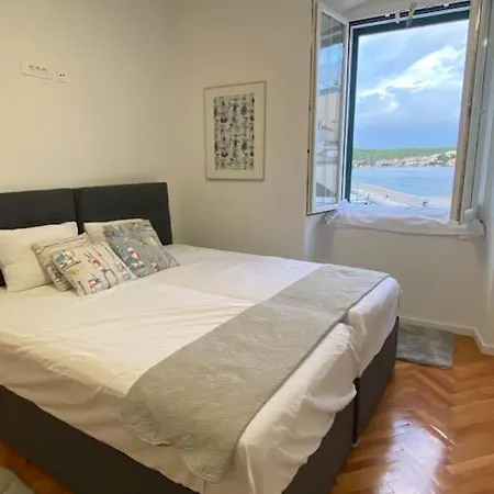 House With Sea View Tisno