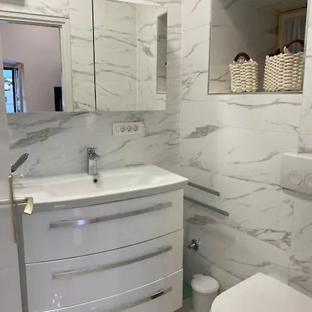 Hotel House With Sea View Tisno