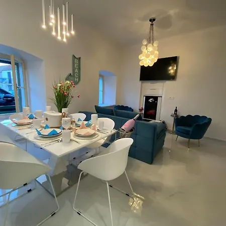 House With Sea View Tisno